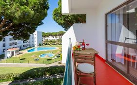 Bright & Charming 1Bdr Apartment W/ Pool By Lovelystay